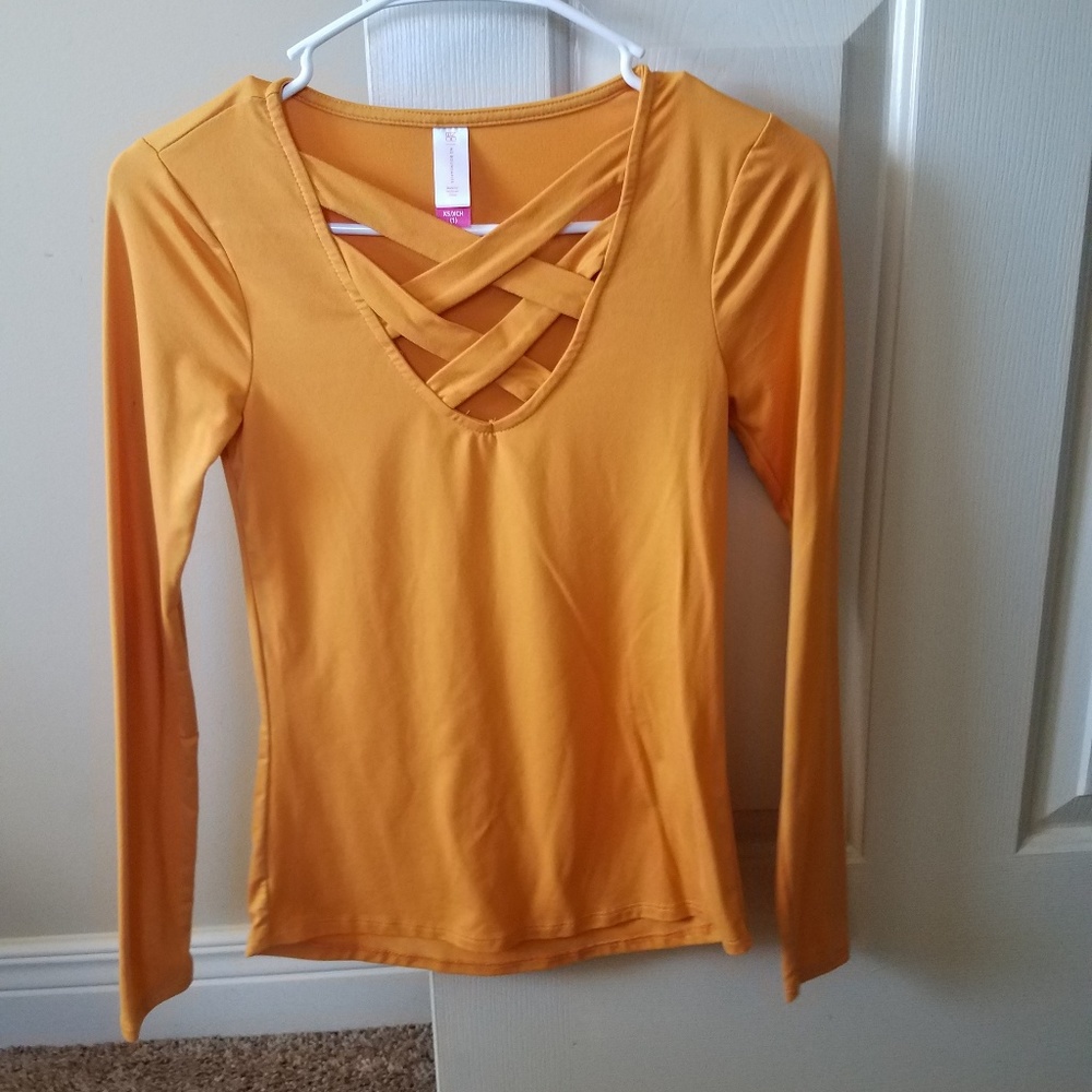 Mustard yellow top